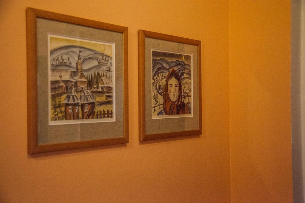 Apartmany U Cerveneho Stromu Rožnov pod Radhoštěm Dış mekan fotoğraf